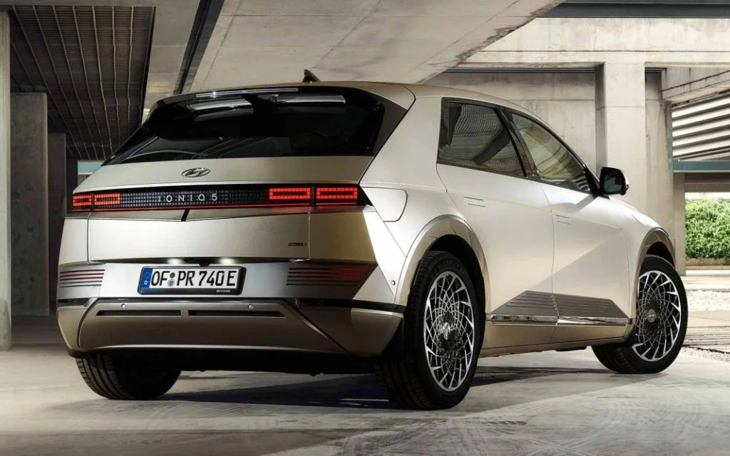 Auto Expo 2023 Auto expo 2023 Top 8 New Electric car Showcase
