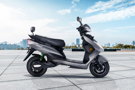 Electric scooter iVoomi City Electric Scooter
