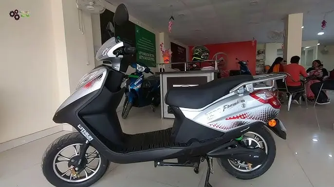 Hero Electric Flash cheap scooter Hero Electric Flash
