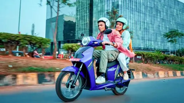 BGauss D15 E-Scooter BGauss D15 E-Scooter